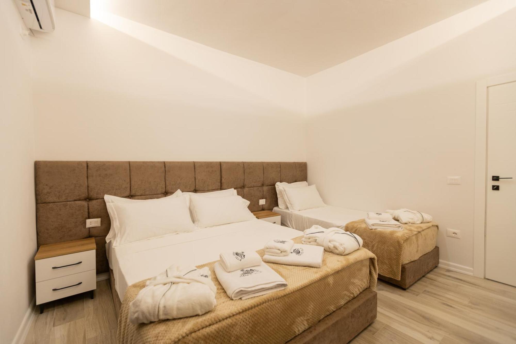 Zani'S Villa Vlorë Exteriör bild