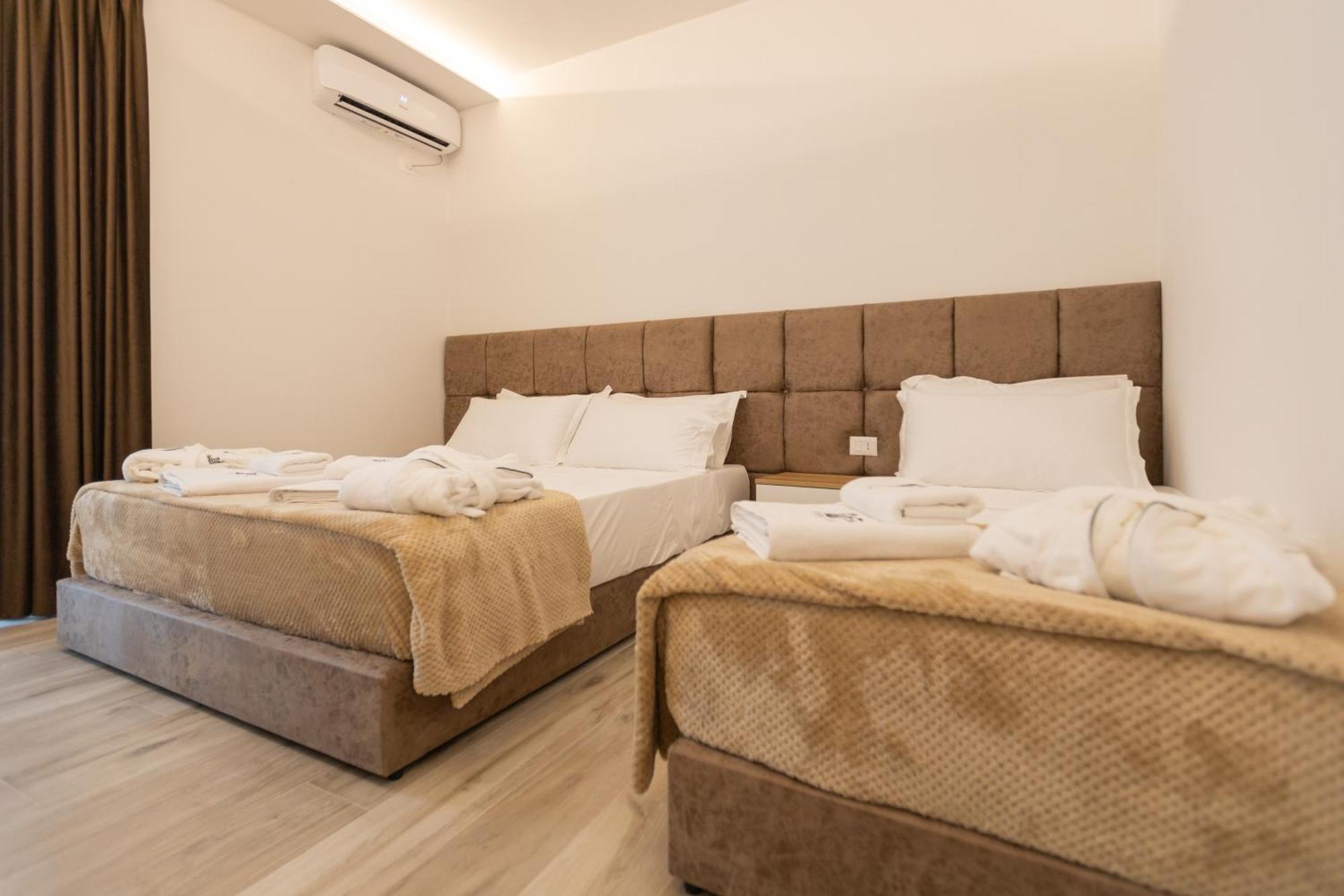 Zani'S Villa Vlorë Exteriör bild