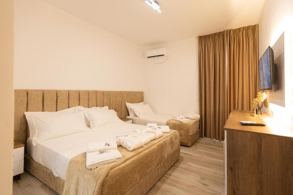 Zani'S Villa Vlorë Exteriör bild